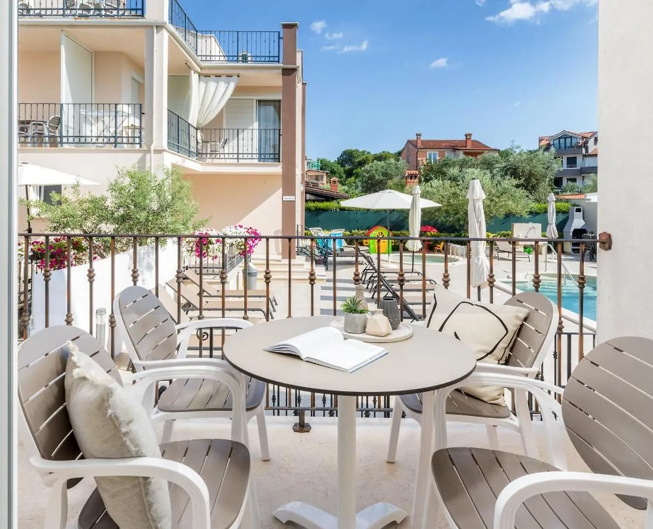 Apartments Villa Nina 1 法扎纳