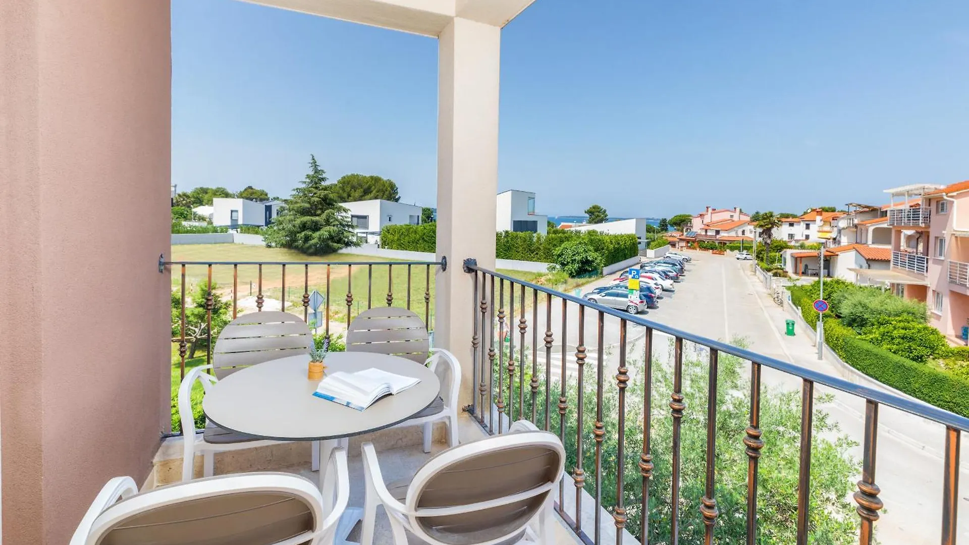 Apartments Villa Nina 1 法扎纳